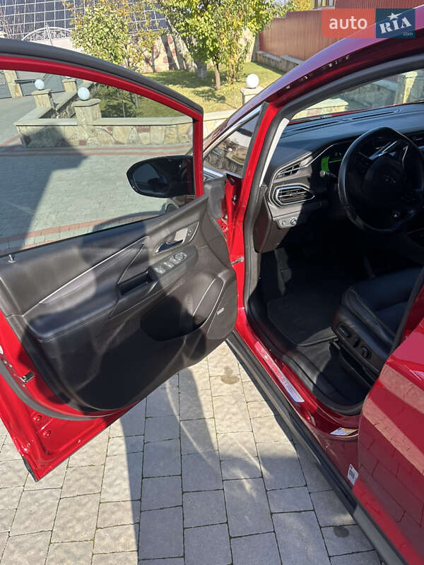 Хэтчбек Chevrolet Bolt EV 2022 в Тернополе