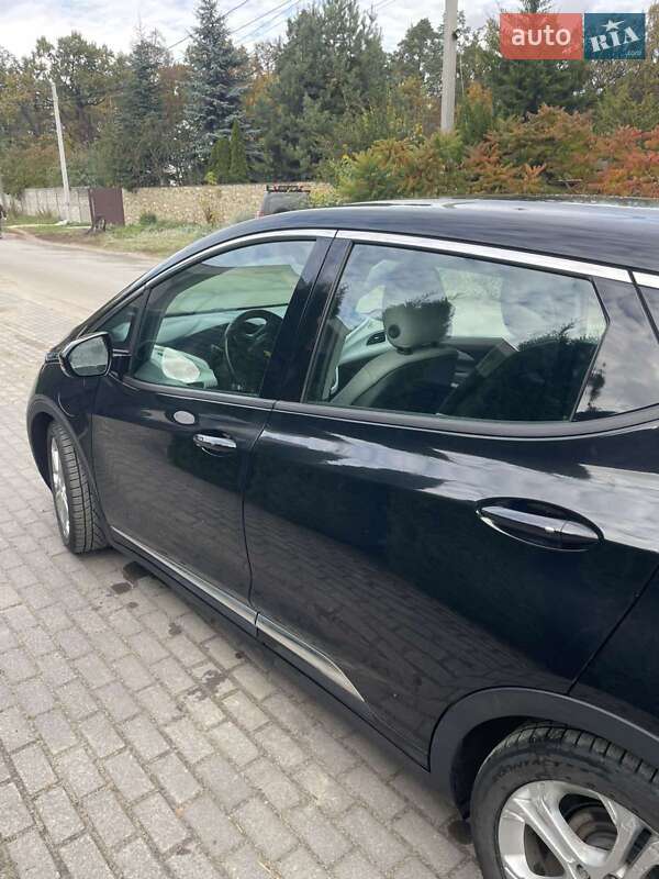 Хэтчбек Chevrolet Bolt EV 2018 в Броварах фото 8 Хэтчбек Chevrolet Bolt EV 2018 в Броварах