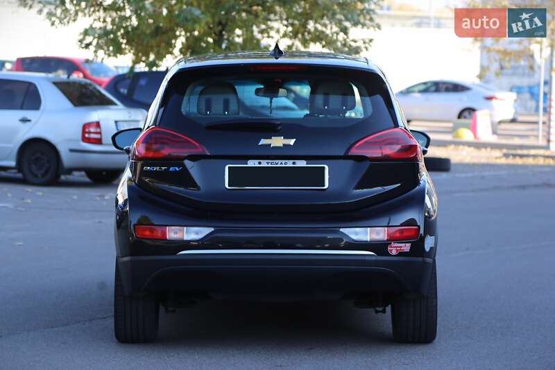 Хэтчбек Chevrolet Bolt EV 2018 в Киеве