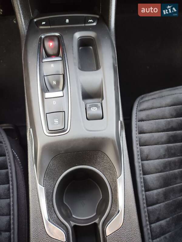 Хэтчбек Chevrolet Bolt EV 2023 в Полтаве фото 12 Хэтчбек Chevrolet Bolt EV 2023 в Полтаве