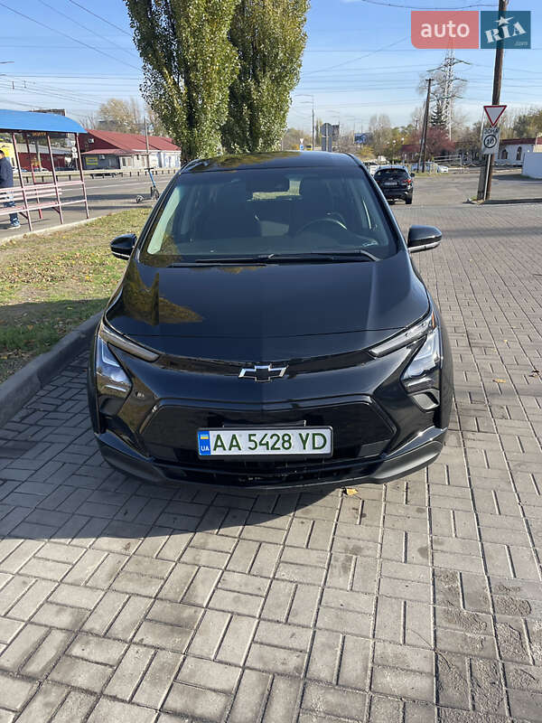 Хэтчбек Chevrolet Bolt EV 2022 в Киеве фото 2 Хэтчбек Chevrolet Bolt EV 2022 в Киеве