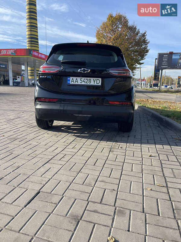 Хэтчбек Chevrolet Bolt EV 2022 в Киеве фото 6 Хэтчбек Chevrolet Bolt EV 2022 в Киеве