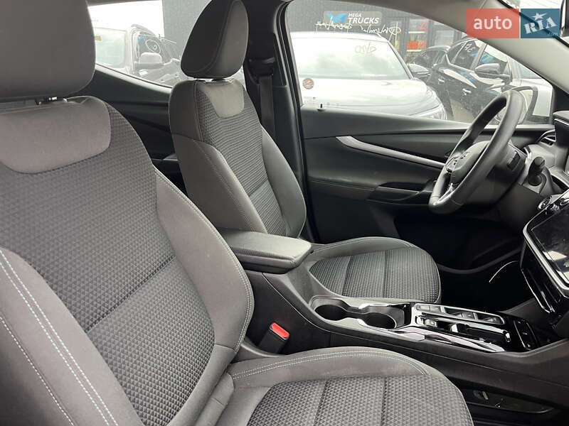 Хэтчбек Chevrolet Bolt EV 2023 в Львове