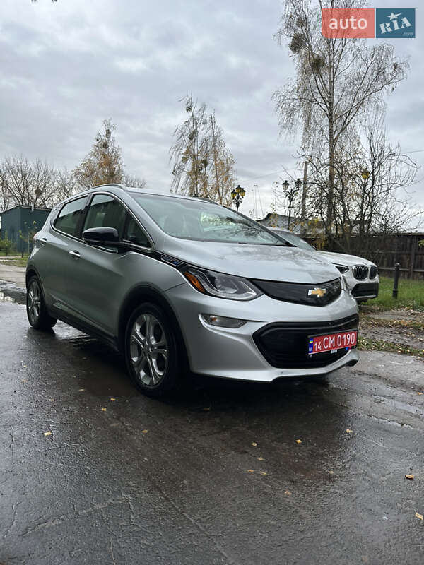 Хэтчбек Chevrolet Bolt EV 2018 в Киеве фото 3 Хэтчбек Chevrolet Bolt EV 2018 в Киеве