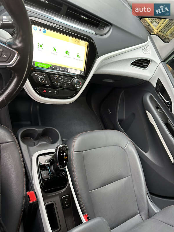 Хэтчбек Chevrolet Bolt EV 2018 в Киеве фото 9 Хэтчбек Chevrolet Bolt EV 2018 в Киеве