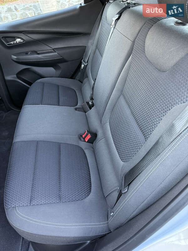 Хэтчбек Chevrolet Bolt EV 2022 в Одессе фото 6 Хэтчбек Chevrolet Bolt EV 2022 в Одессе