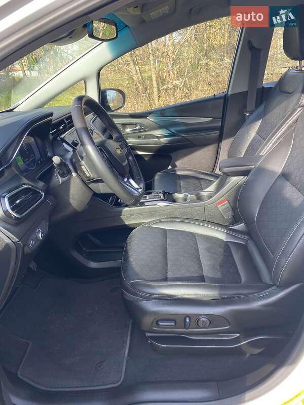 Хэтчбек Chevrolet Bolt EV 2023 в Житомире