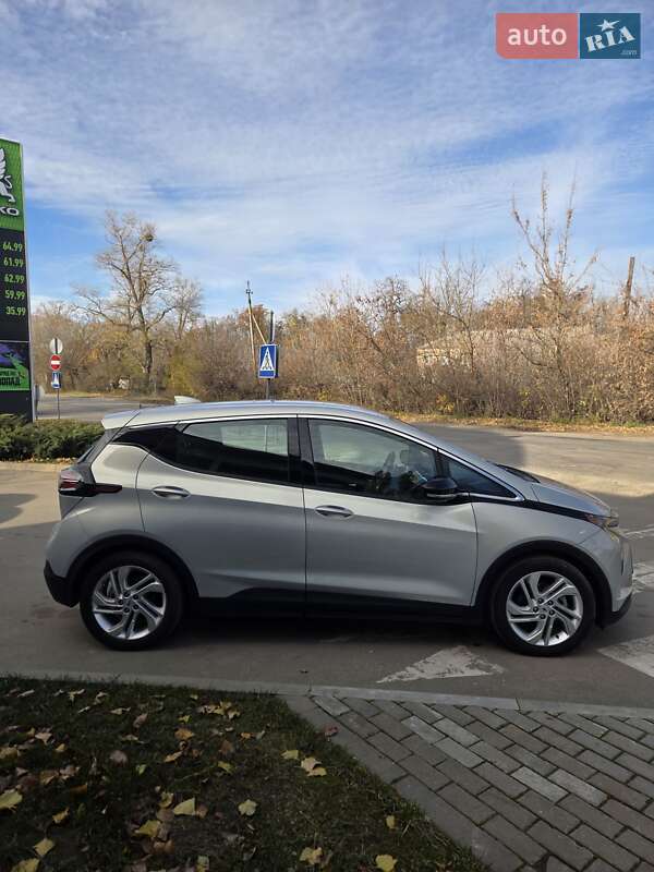 Хэтчбек Chevrolet Bolt EV 2023 в Виннице фото 16 Хэтчбек Chevrolet Bolt EV 2023 в Виннице