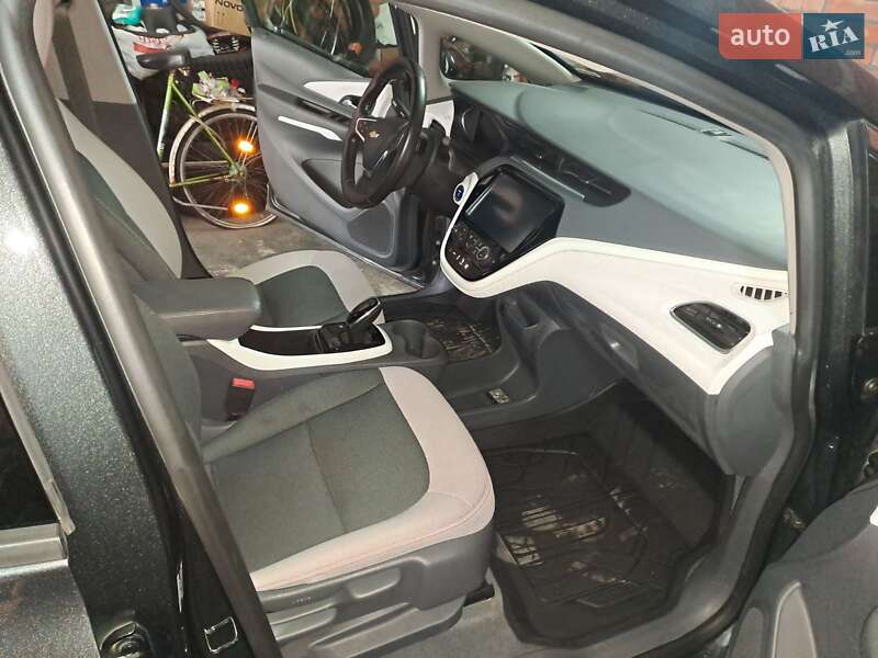 Хэтчбек Chevrolet Bolt EV 2020 в Решетиловке фото 10 Хэтчбек Chevrolet Bolt EV 2020 в Решетиловке