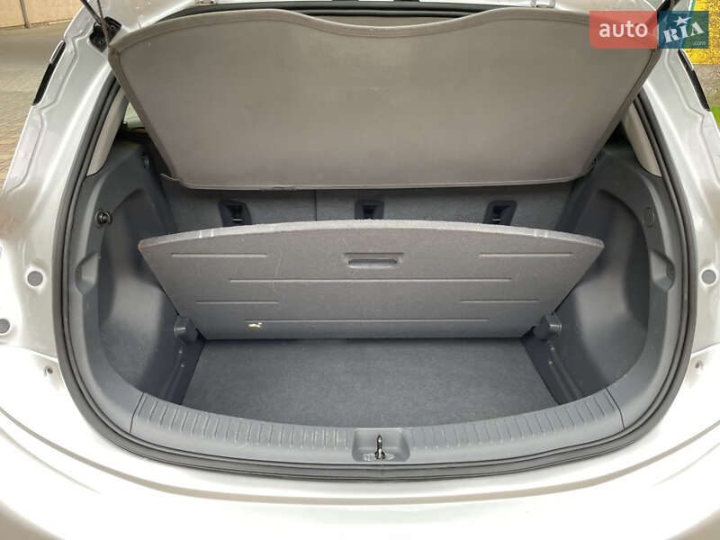 Хетчбек Chevrolet Bolt EV 2020 в Стрию