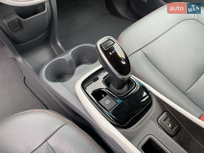 Хетчбек Chevrolet Bolt EV 2020 в Стрию