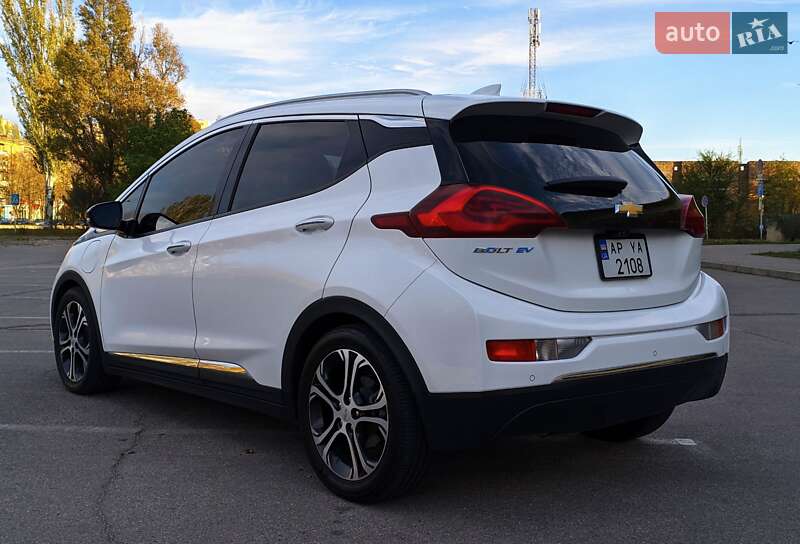 Хэтчбек Chevrolet Bolt EV 2017 в Запорожье