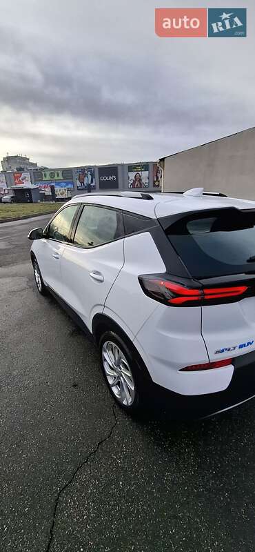 Хетчбек Chevrolet Bolt EV 2023 в Полтаві фото 3 Хетчбек Chevrolet Bolt EV 2023 в Полтаві