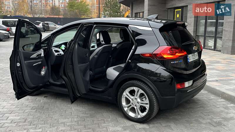 Хетчбек Chevrolet Bolt EV 2018 в Вишневому