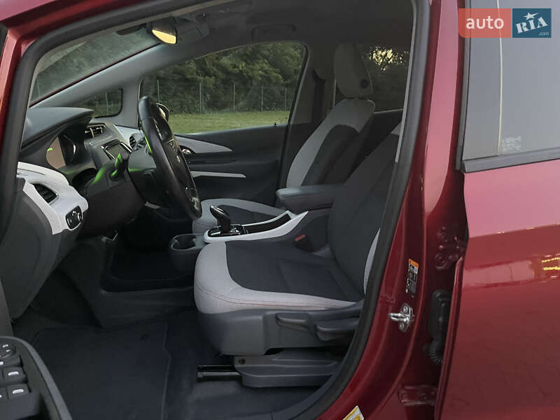 Хетчбек Chevrolet Bolt EV 2020 в Радивиліві