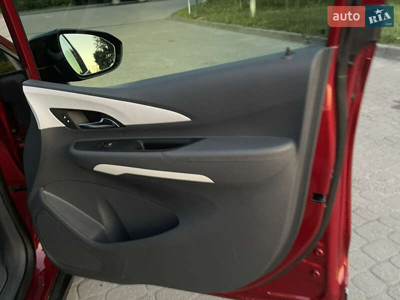 Хетчбек Chevrolet Bolt EV 2020 в Радивиліві