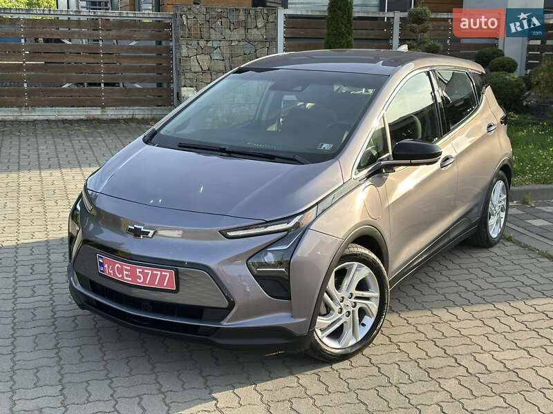 Хэтчбек Chevrolet Bolt EV 2023 в Стрые