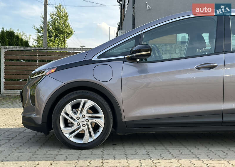 Хэтчбек Chevrolet Bolt EV 2023 в Стрые