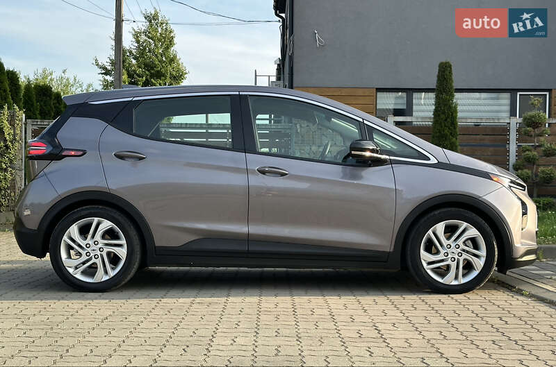 Хэтчбек Chevrolet Bolt EV 2023 в Стрые