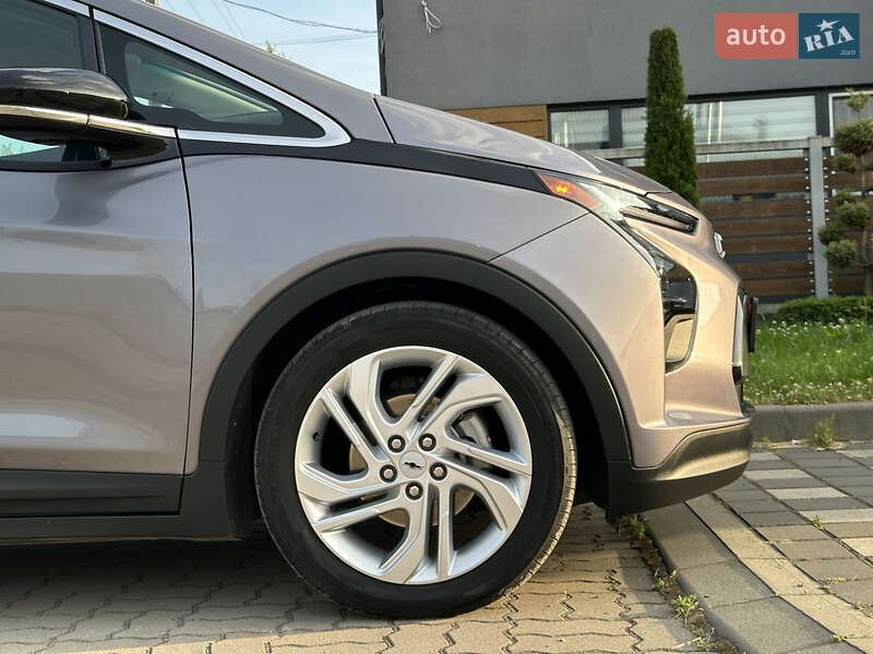 Хэтчбек Chevrolet Bolt EV 2023 в Стрые