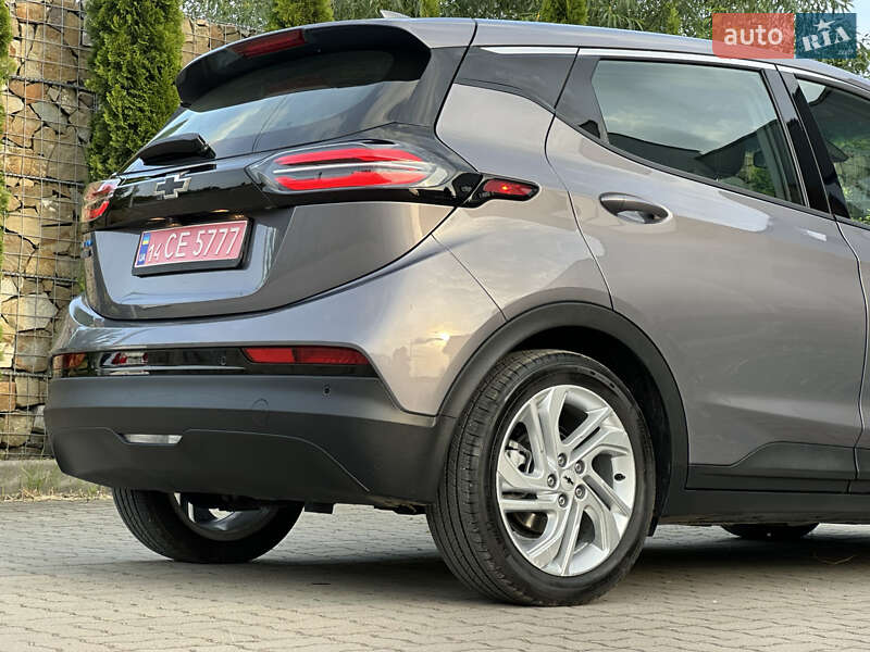 Хэтчбек Chevrolet Bolt EV 2023 в Стрые