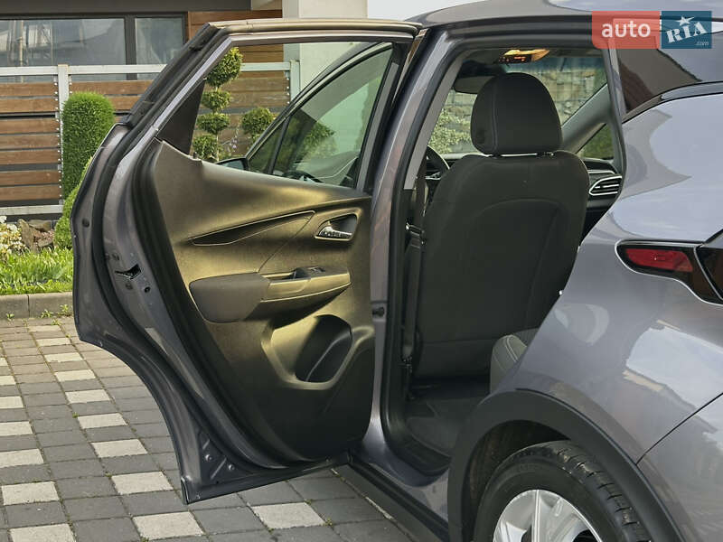 Хэтчбек Chevrolet Bolt EV 2023 в Стрые