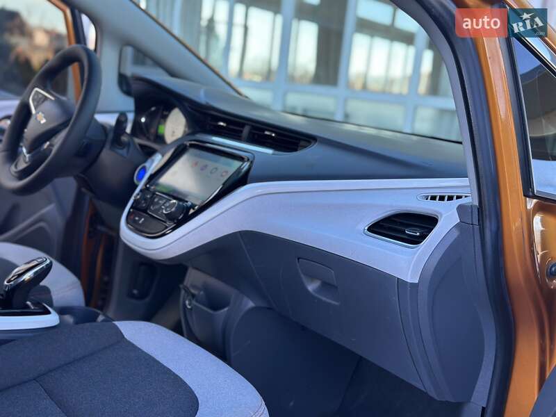 Хэтчбек Chevrolet Bolt EV 2017 в Трускавце