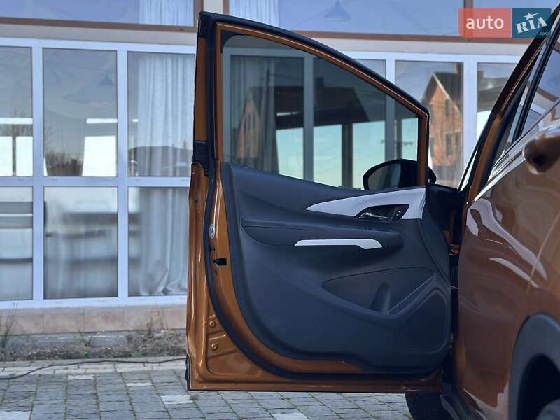 Хэтчбек Chevrolet Bolt EV 2017 в Трускавце