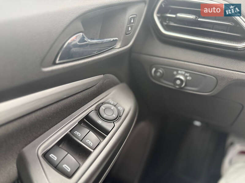 Хетчбек Chevrolet Bolt EV 2021 в Житомирі фото 20 Хетчбек Chevrolet Bolt EV 2021 в Житомирі