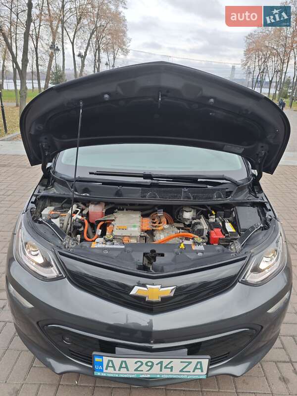 Хетчбек Chevrolet Bolt EV 2017 в Києві фото 8 Хетчбек Chevrolet Bolt EV 2017 в Києві