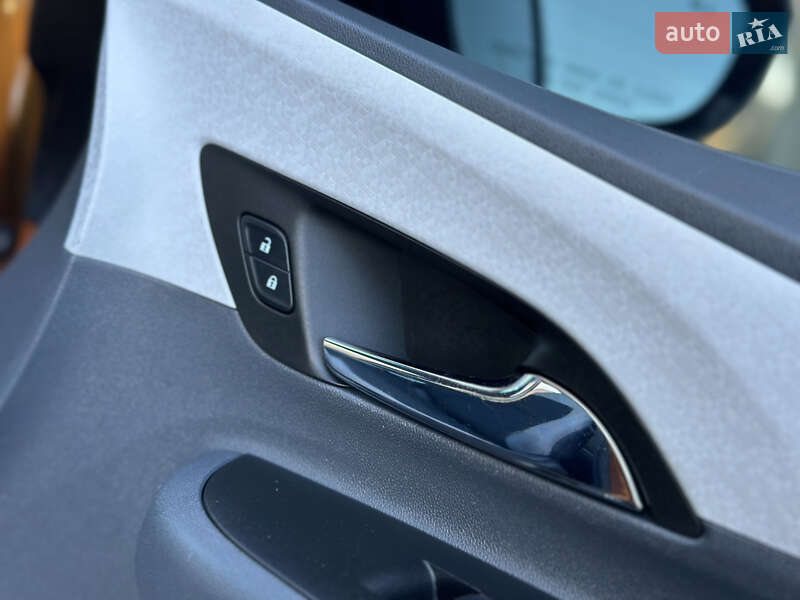 Хетчбек Chevrolet Bolt EV 2017 в Трускавці