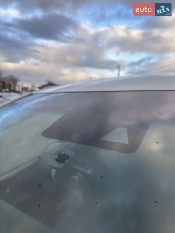 Хэтчбек Chevrolet Bolt EV 2022 в Белогородке фото 24 Хэтчбек Chevrolet Bolt EV 2022 в Белогородке