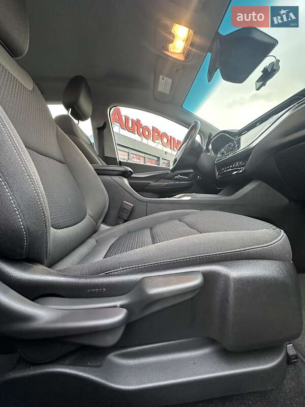 Хэтчбек Chevrolet Bolt EV 2022 в Белогородке фото 29 Хэтчбек Chevrolet Bolt EV 2022 в Белогородке