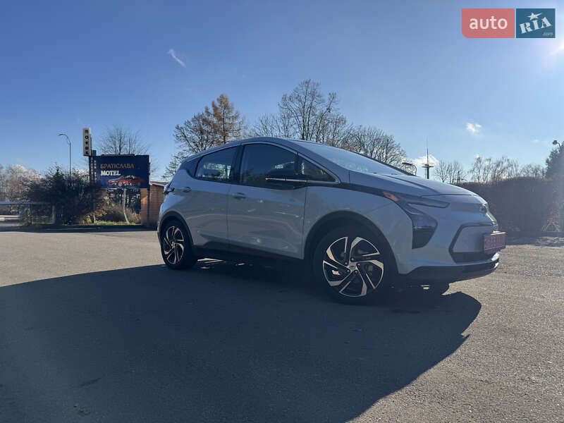 Хэтчбек Chevrolet Bolt EV 2023 в Тернополе