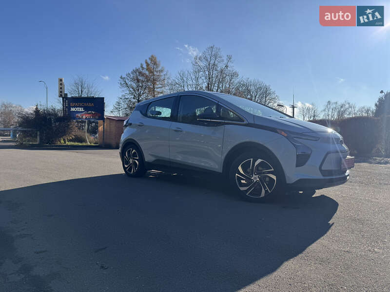 Хэтчбек Chevrolet Bolt EV 2023 в Тернополе