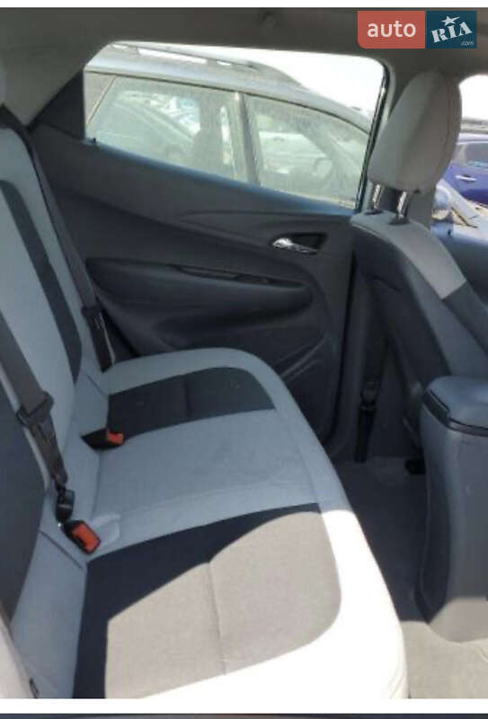 Хэтчбек Chevrolet Bolt EV 2020 в Киеве