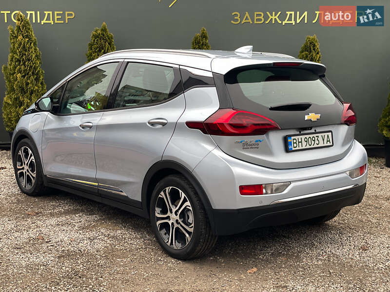 Хэтчбек Chevrolet Bolt EV 2017 в Одессе фото 8 Хэтчбек Chevrolet Bolt EV 2017 в Одессе