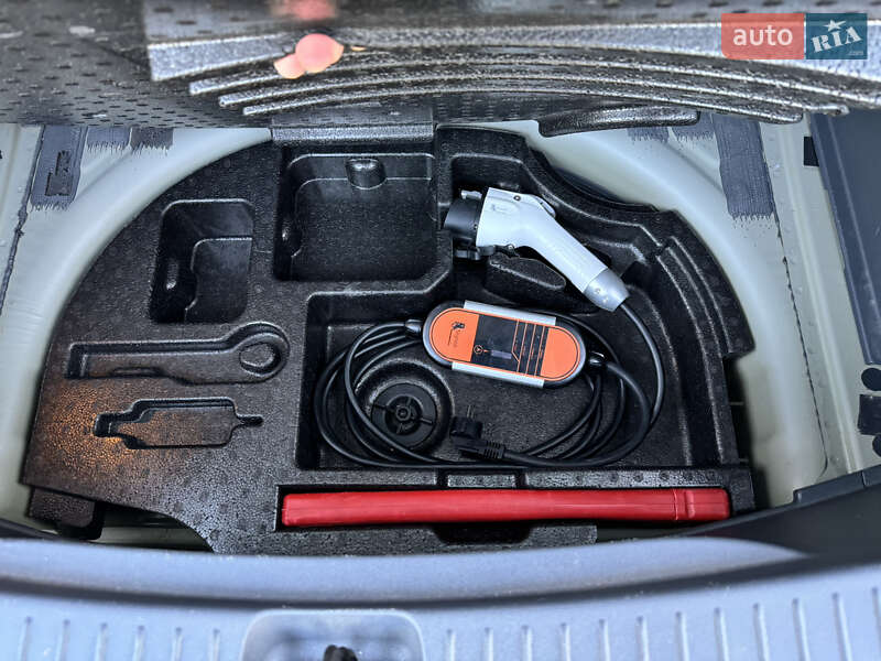 Хэтчбек Chevrolet Bolt EV 2021 в Ровно