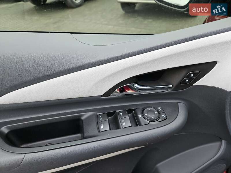 Хэтчбек Chevrolet Bolt EV 2017 в Одессе