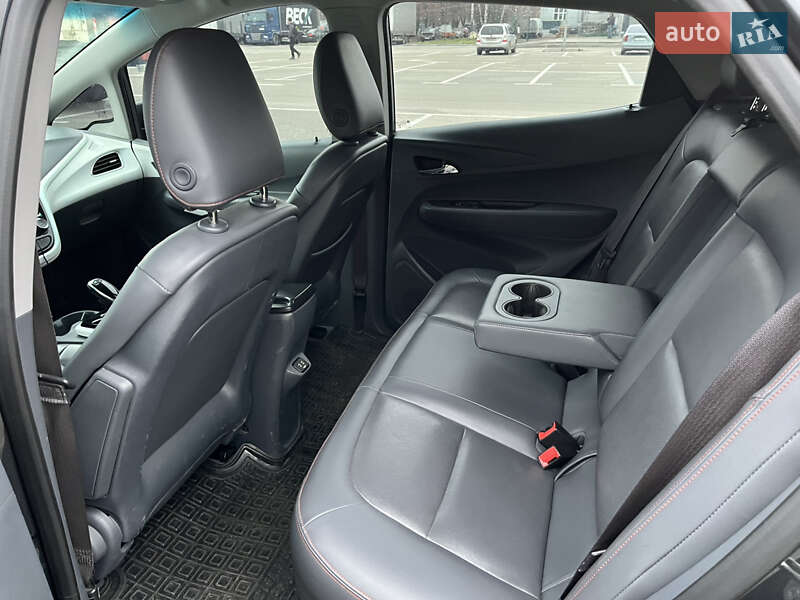 Хэтчбек Chevrolet Bolt EV 2016 в Киеве