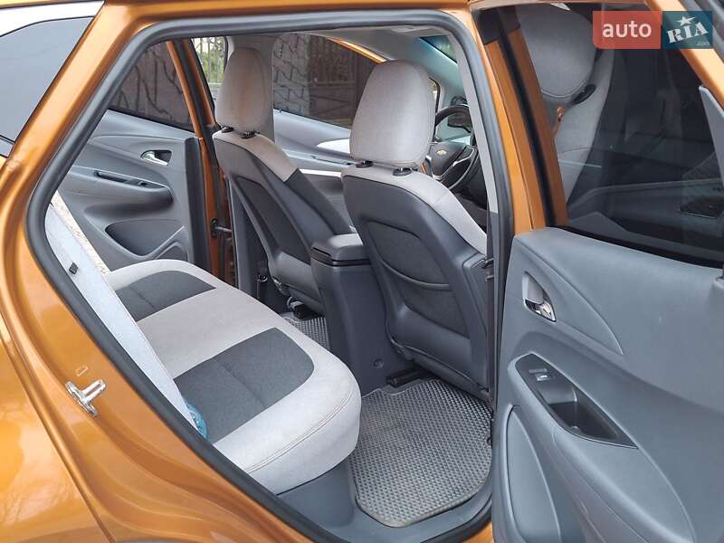 Хетчбек Chevrolet Bolt EV 2016 в Миргороді