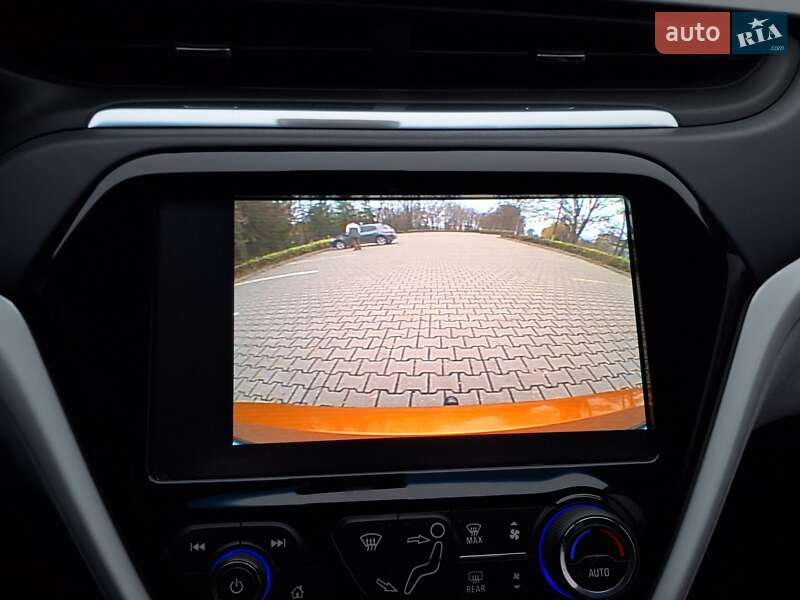 Хетчбек Chevrolet Bolt EV 2016 в Миргороді