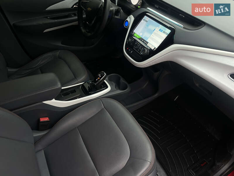 Хетчбек Chevrolet Bolt EV 2017 в Кам'янському