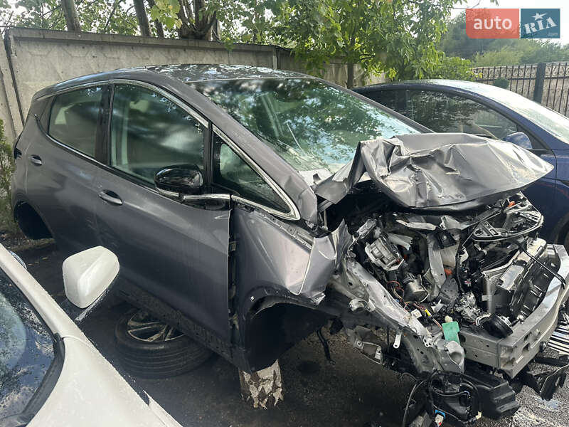 Хэтчбек Chevrolet Bolt EV 2023 в Львове