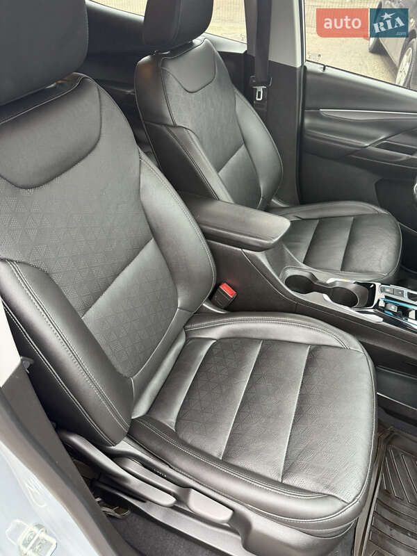 Хэтчбек Chevrolet Bolt EV 2022 в Львове фото 6 Хэтчбек Chevrolet Bolt EV 2022 в Львове