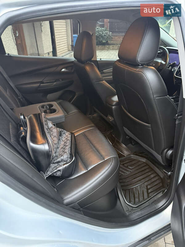 Хэтчбек Chevrolet Bolt EV 2022 в Львове фото 19 Хэтчбек Chevrolet Bolt EV 2022 в Львове