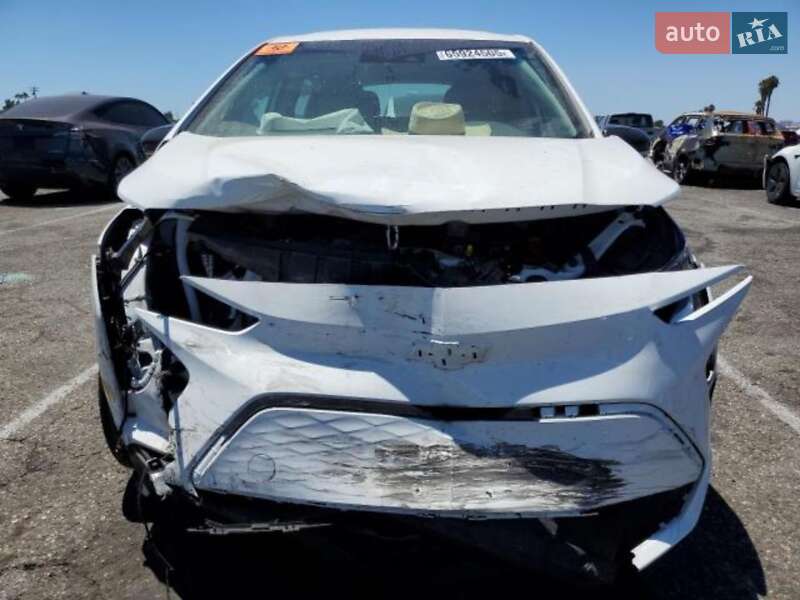 Хэтчбек Chevrolet Bolt EV 2022 в Ирпене