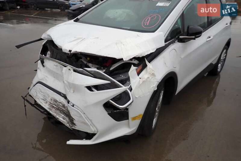 Хэтчбек Chevrolet Bolt EV 2022 в Ирпене