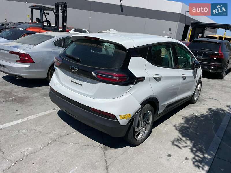 Хэтчбек Chevrolet Bolt EV 2022 в Ирпене
