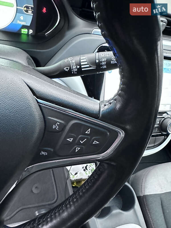 Хетчбек Chevrolet Bolt EV 2020 в Києві